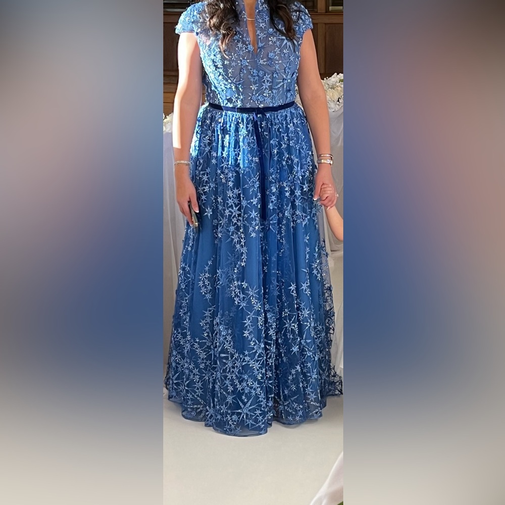 Cerulean Lace Gown stunning evening gown - Picture 6 of 9